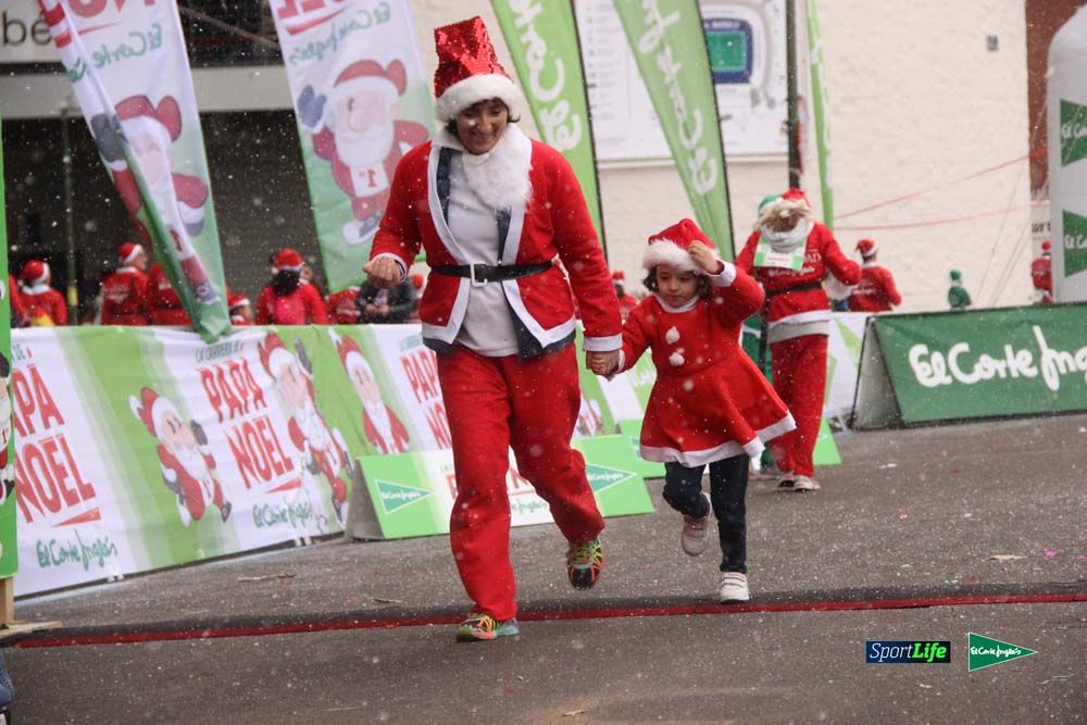 Carrera Papa Noel entrada en meta