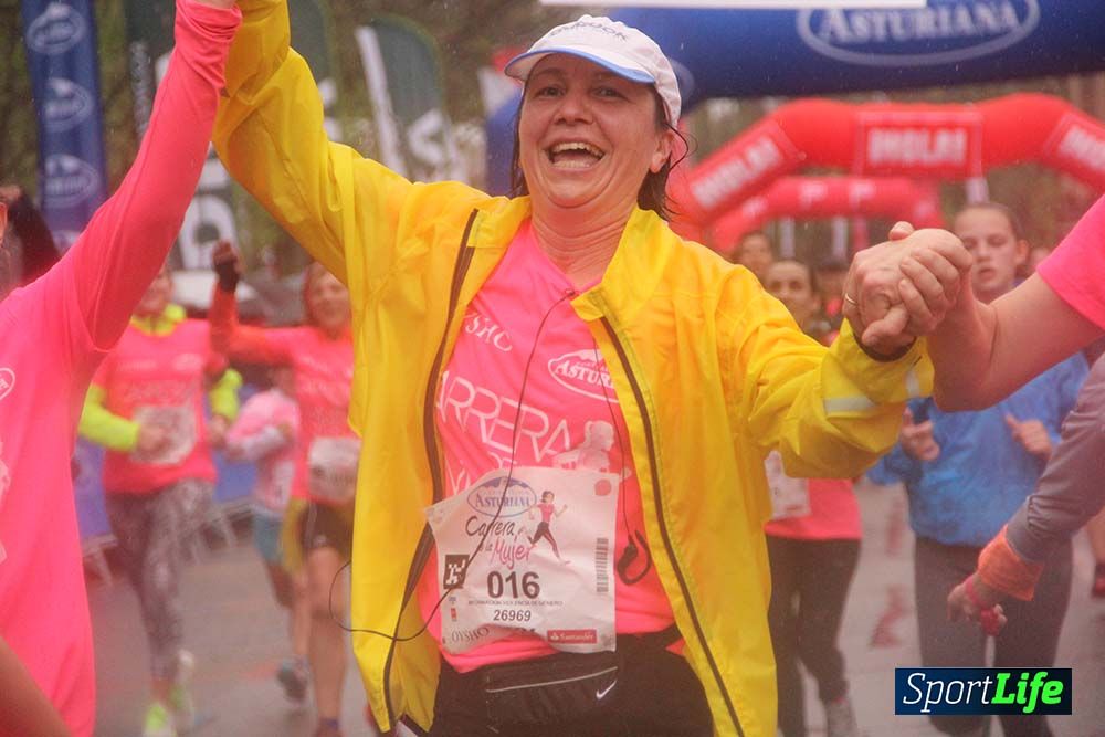 Galería Carrera de la Mujer Madrid Meta Arco Derecho 9.40 a 9.52