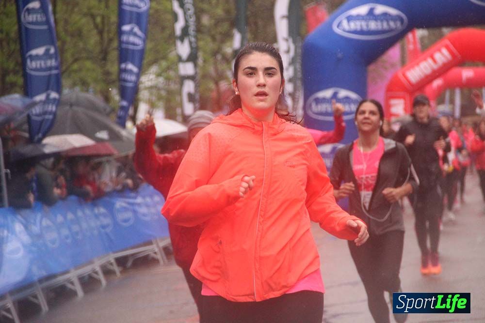 Galería Carrera de la Mujer Madrid Meta Arco Derecho 9.40 a 9.52