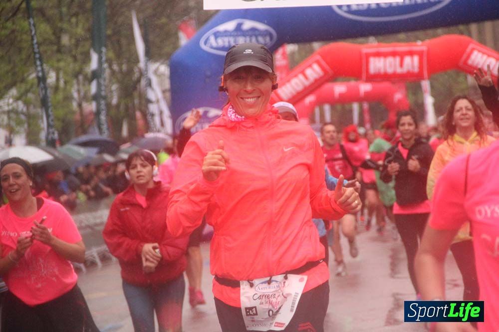 Galería Carrera de la Mujer Madrid Meta Arco Derecho 9.40 a 9.52