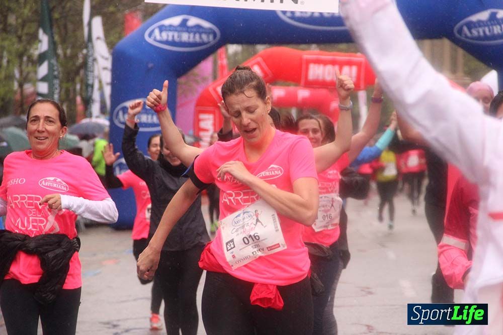 Galería Carrera de la Mujer Madrid Meta Arco Derecho 9.40 a 9.52