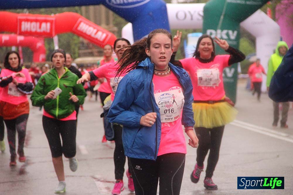 Galería Carrera de la Mujer Madrid Meta Arco Derecho 9.40 a 9.52