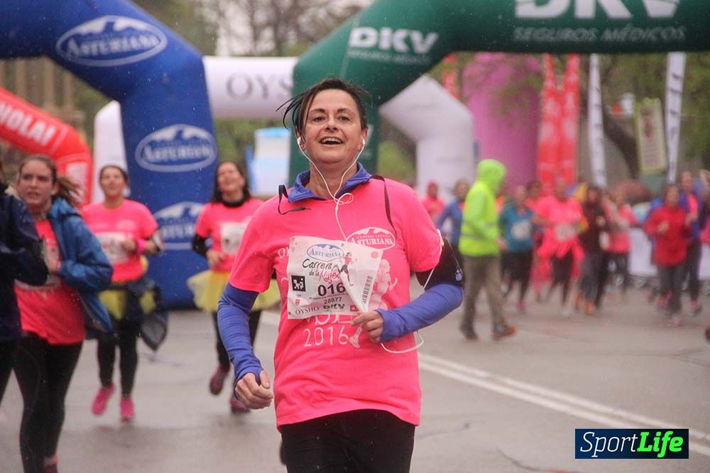 Galería Carrera de la Mujer Madrid Meta Arco Derecho 9.40 a 9.52