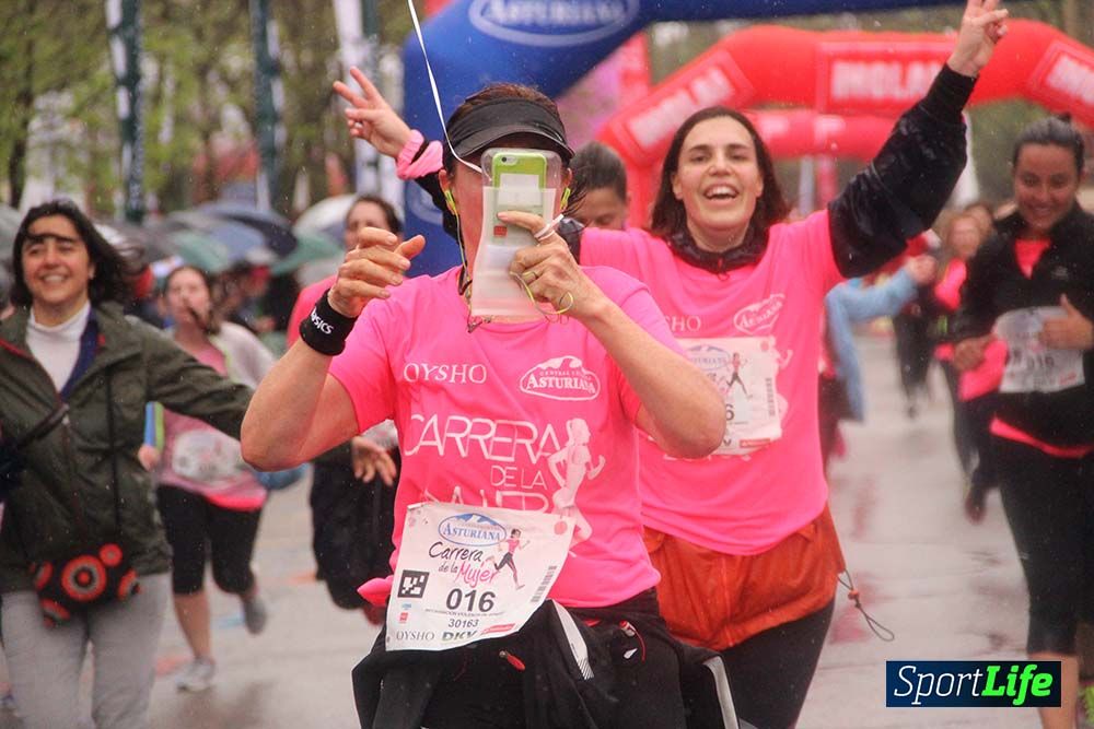 Galería Carrera de la Mujer Madrid Meta Arco Derecho 9.40 a 9.52
