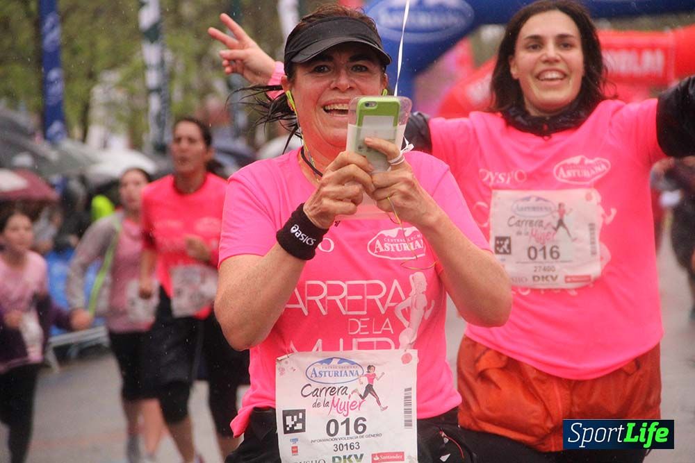 Galería Carrera de la Mujer Madrid Meta Arco Derecho 9.40 a 9.52