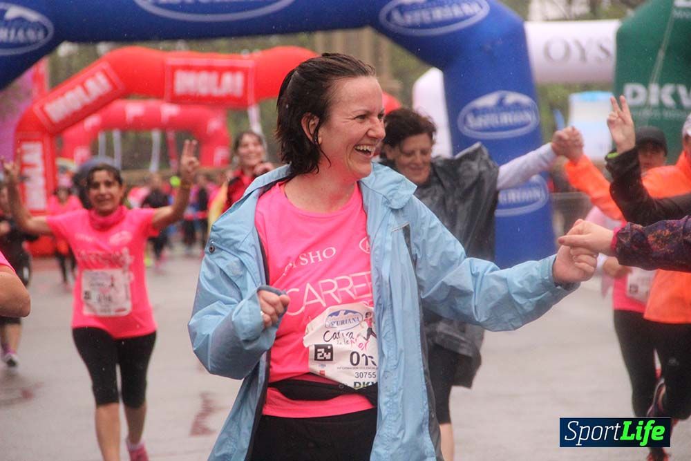 Galería Carrera de la Mujer Madrid Meta Arco Derecho 9.40 a 9.52