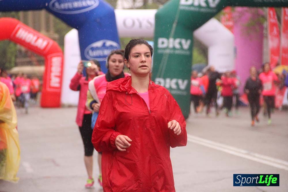 Galería Carrera de la Mujer Madrid Meta Arco Derecho 9.40 a 9.52