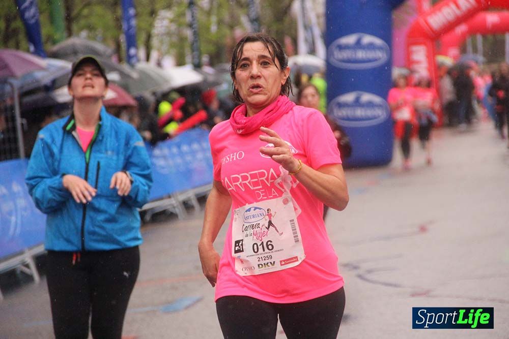 Galería Carrera de la Mujer Madrid Meta Arco Derecho 9.40 a 9.52