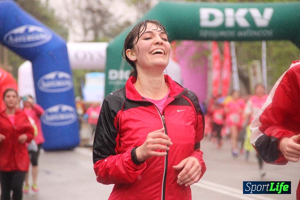 Galería Carrera de la Mujer Madrid Meta Arco Derecho 9.40 a 9.52