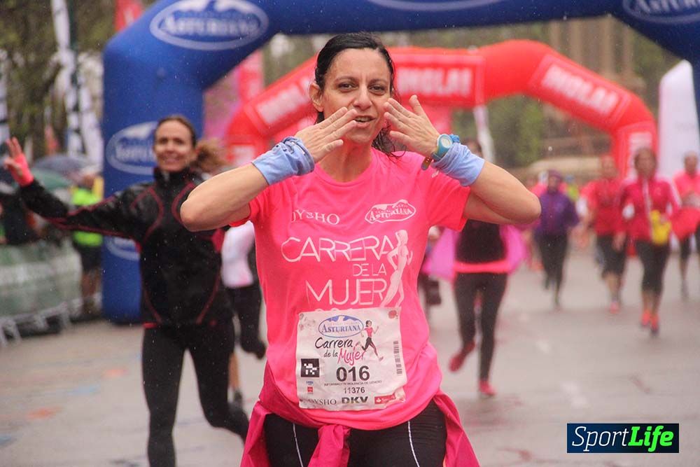 Galería Carrera de la Mujer Madrid Meta Arco Derecho 9.40 a 9.52