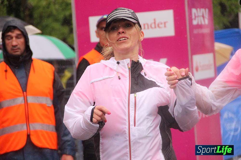 Galería Carrera de la Mujer Madrid Meta Arco Derecho 9.40 a 9.52