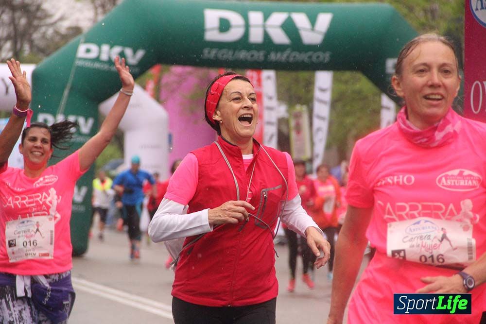 Galería Carrera de la Mujer Madrid Meta Arco Derecho 9.40 a 9.52