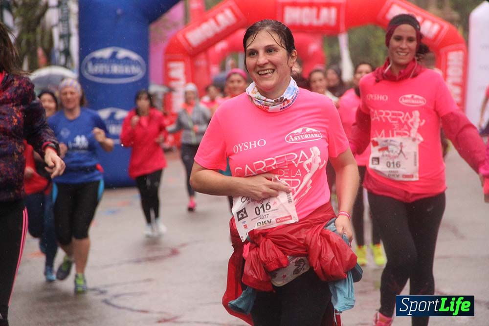 Galería Carrera de la Mujer Madrid Meta Arco Derecho 9.40 a 9.52