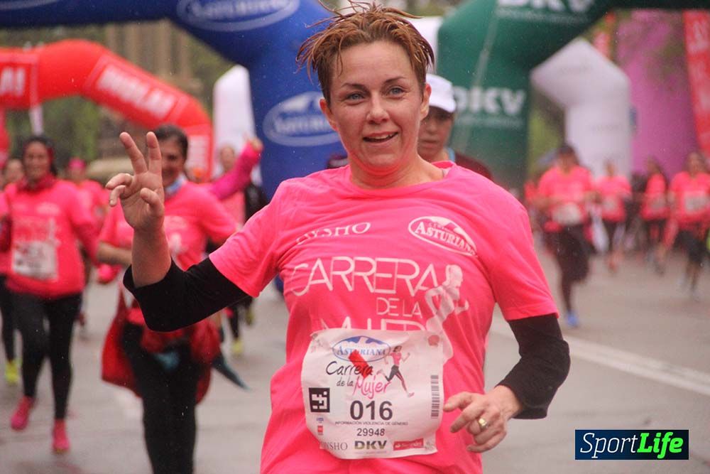 Galería Carrera de la Mujer Madrid Meta Arco Derecho 9.40 a 9.52