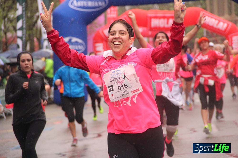 Galería Carrera de la Mujer Madrid Meta Arco Derecho 9.40 a 9.52