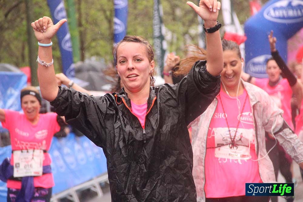 Galería Carrera de la Mujer Madrid Meta Arco Derecho 9.40 a 9.52
