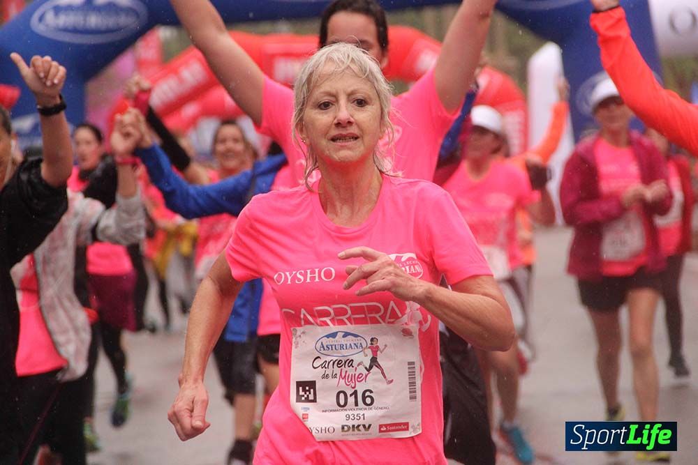 Galería Carrera de la Mujer Madrid Meta Arco Derecho 9.40 a 9.52