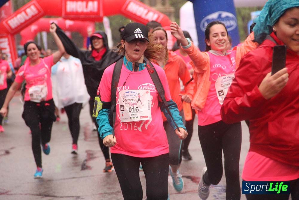 Galería Carrera de la Mujer Madrid Meta Arco Derecho 9.40 a 9.52