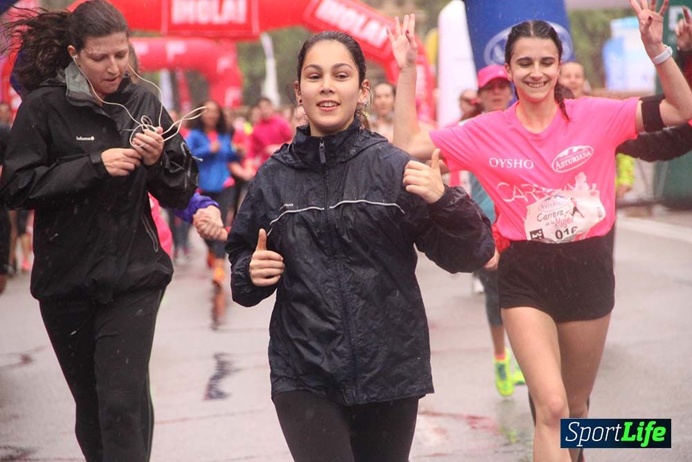 Galería Carrera de la Mujer Madrid Meta Arco Derecho 9.40 a 9.52
