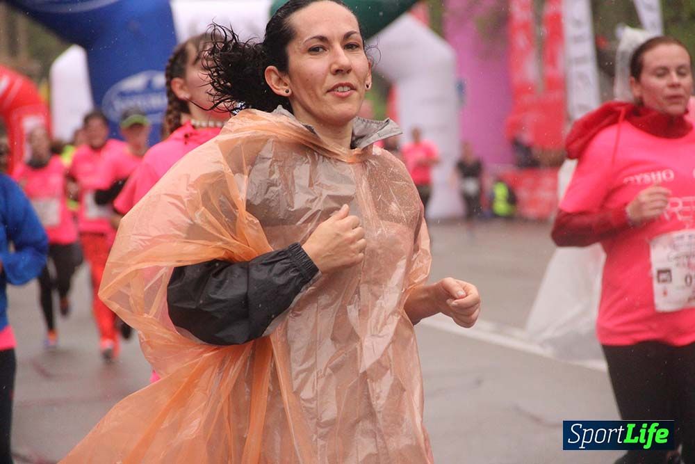 Galería Carrera de la Mujer Madrid Meta Arco Derecho 9.40 a 9.52