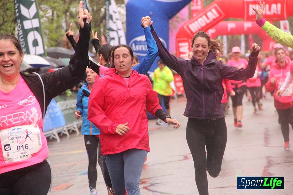Galería Carrera de la Mujer Madrid Meta Arco Derecho 9.40 a 9.52