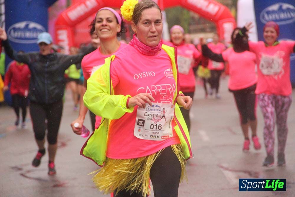Galería Carrera de la Mujer Madrid Meta Arco Derecho 9.40 a 9.52