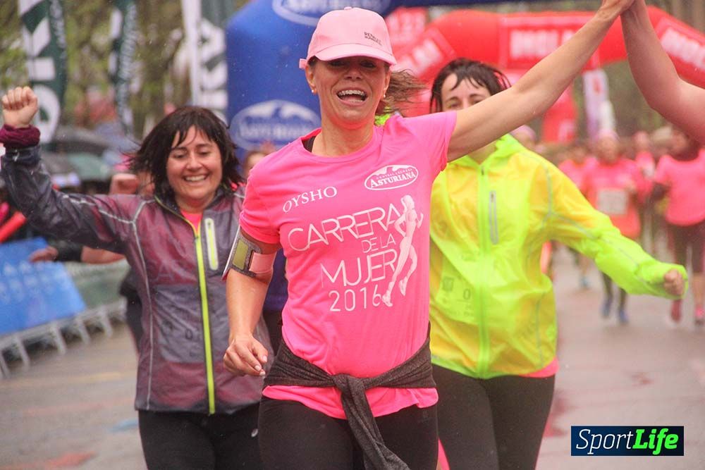 Galería Carrera de la Mujer Madrid Meta Arco Derecho 9.40 a 9.52