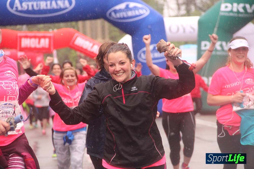 Galería Carrera de la Mujer Madrid Meta Arco Derecho 9.40 a 9.52
