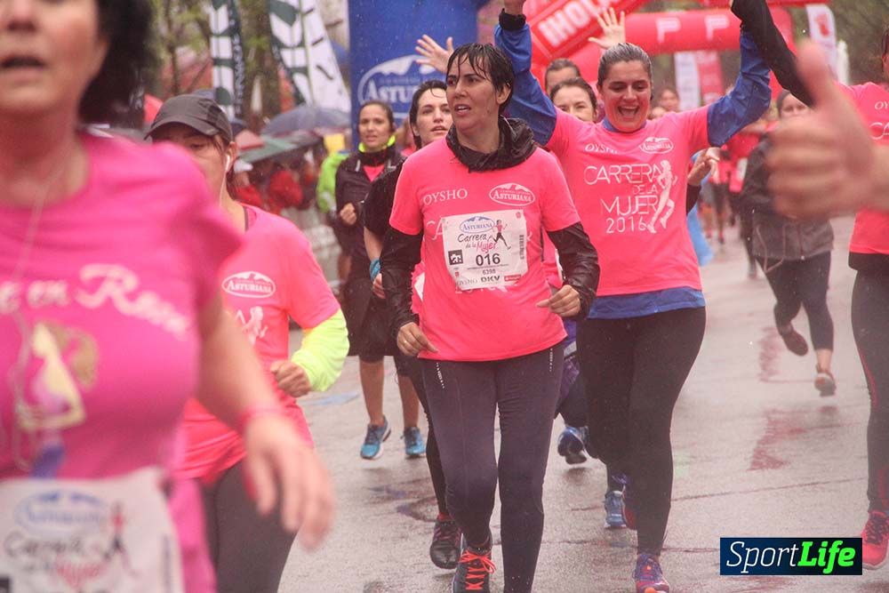 Galería Carrera de la Mujer Madrid Meta Arco Derecho 9.40 a 9.52