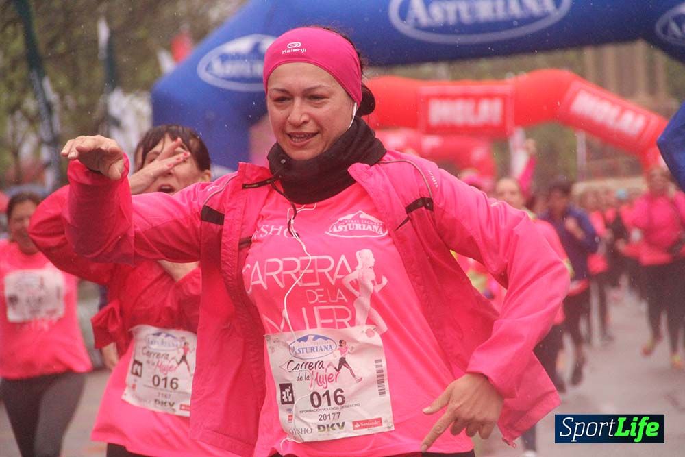 Galería Carrera de la Mujer Madrid Meta Arco Derecho 9.40 a 9.52