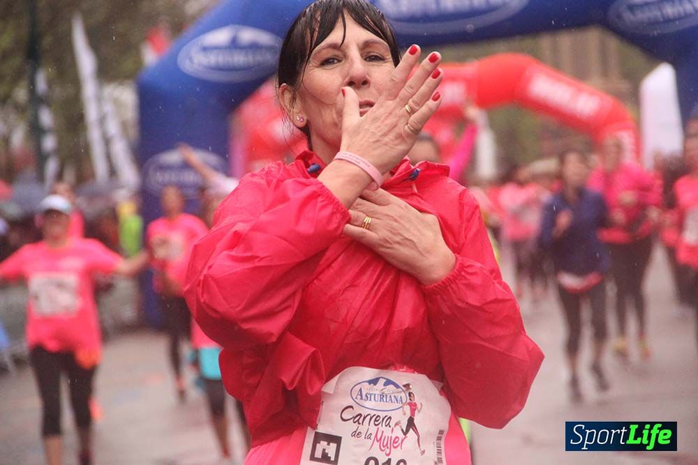 Galería Carrera de la Mujer Madrid Meta Arco Derecho 9.40 a 9.52