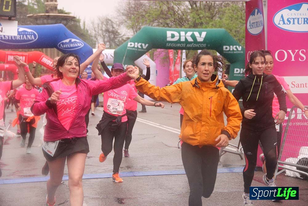 Galería Carrera de la Mujer Madrid Meta Arco Derecho 9.40 a 9.52