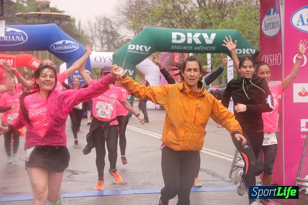 Galería Carrera de la Mujer Madrid Meta Arco Derecho 9.40 a 9.52