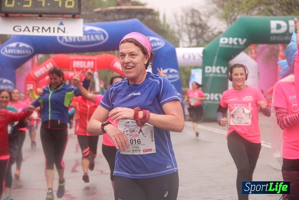 Galería Carrera de la Mujer Madrid Meta Arco Derecho 9.40 a 9.52