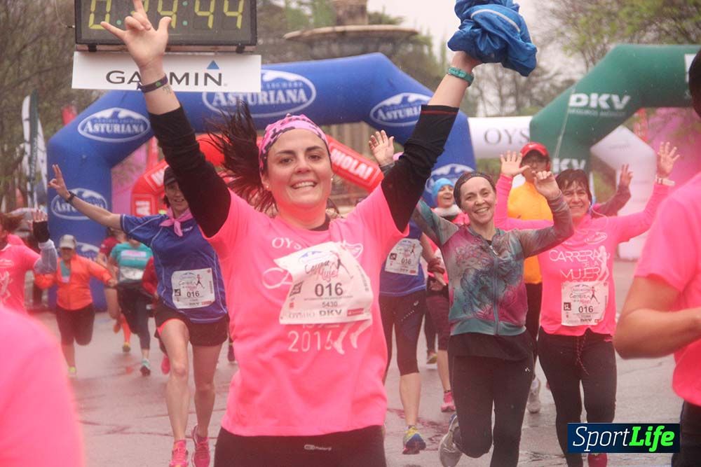 Galería Carrera de la Mujer Madrid Meta Arco Derecho 9.40 a 9.52