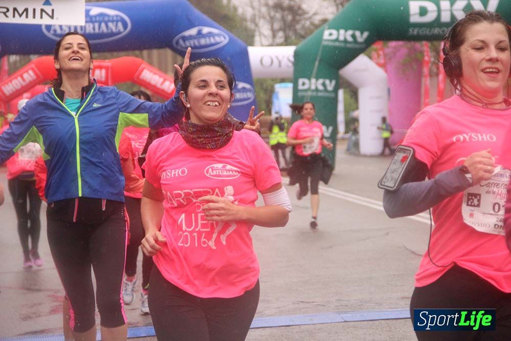 Galería Carrera de la Mujer Madrid Meta Arco Derecho 9.40 a 9.52