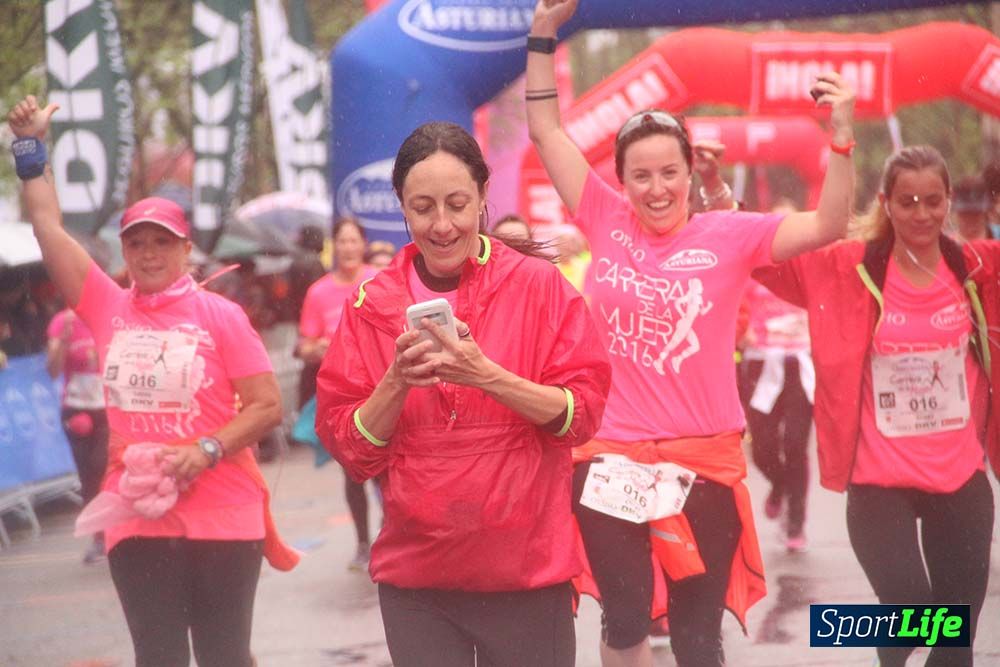 Galería Carrera de la Mujer Madrid Meta Arco Derecho 9.40 a 9.52