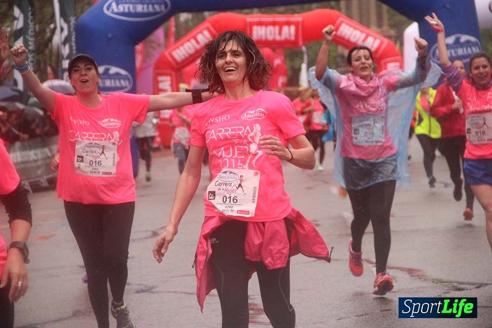 Galería Carrera de la Mujer Madrid Meta Arco Derecho 9.40 a 9.52