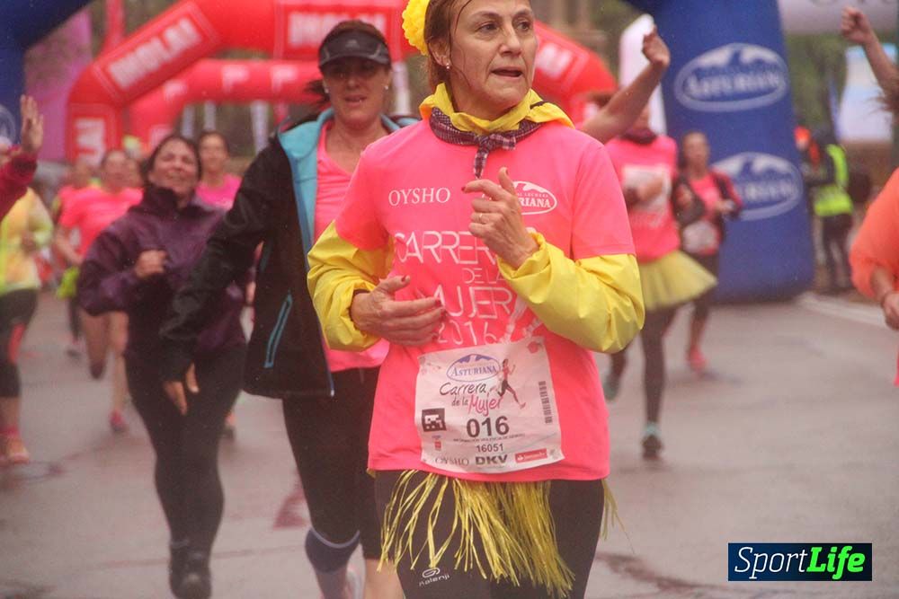 Galería Carrera de la Mujer Madrid Meta Arco Derecho 9.40 a 9.52