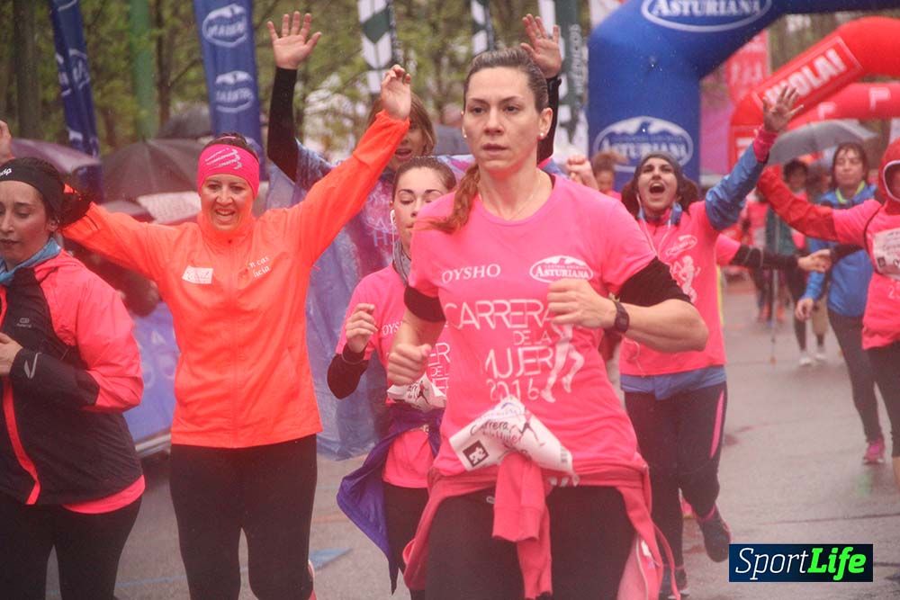 Galería Carrera de la Mujer Madrid Meta Arco Derecho 9.40 a 9.52