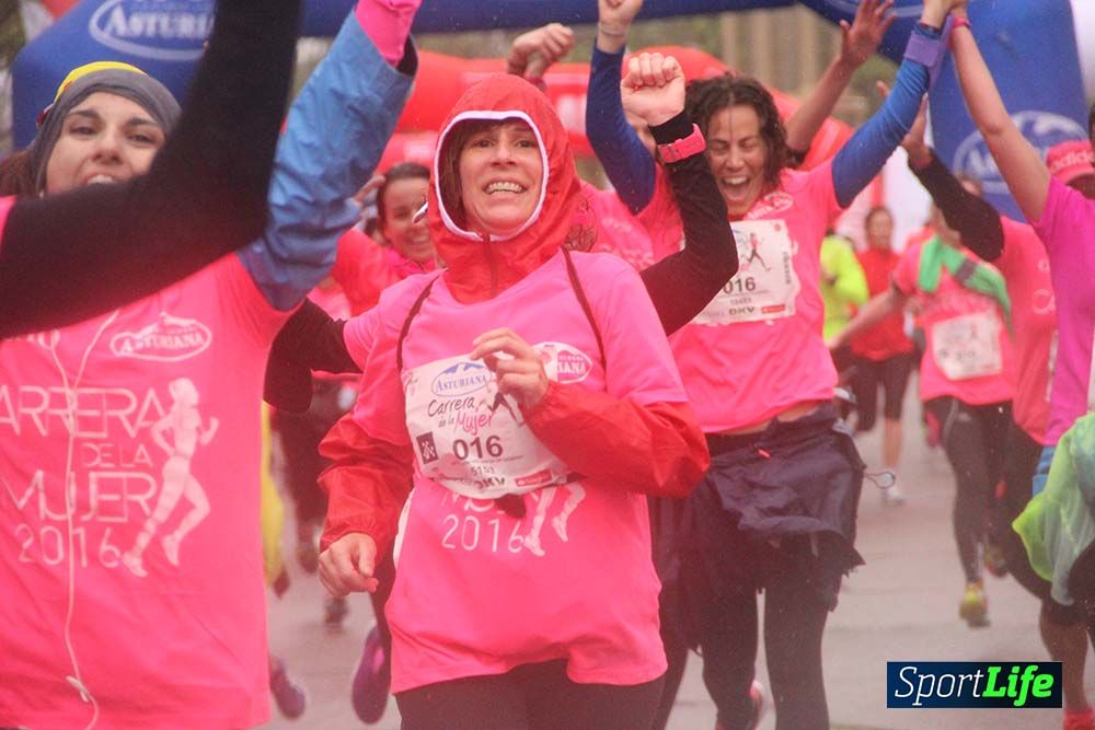Galería Carrera de la Mujer Madrid Meta Arco Derecho 9.40 a 9.52