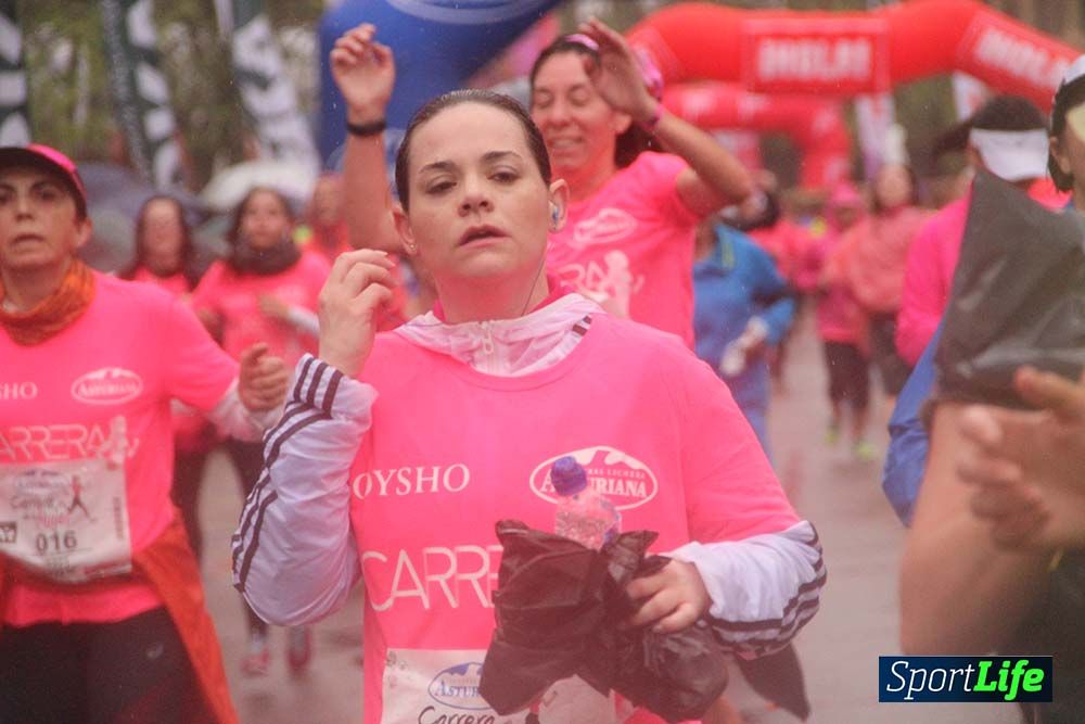 Galería Carrera de la Mujer Madrid Meta Arco Derecho 9.40 a 9.52