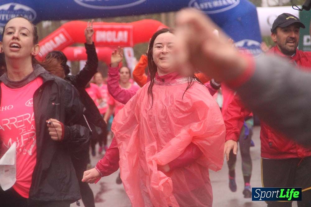 Galería Carrera de la Mujer Madrid Meta Arco Derecho 9.40 a 9.52