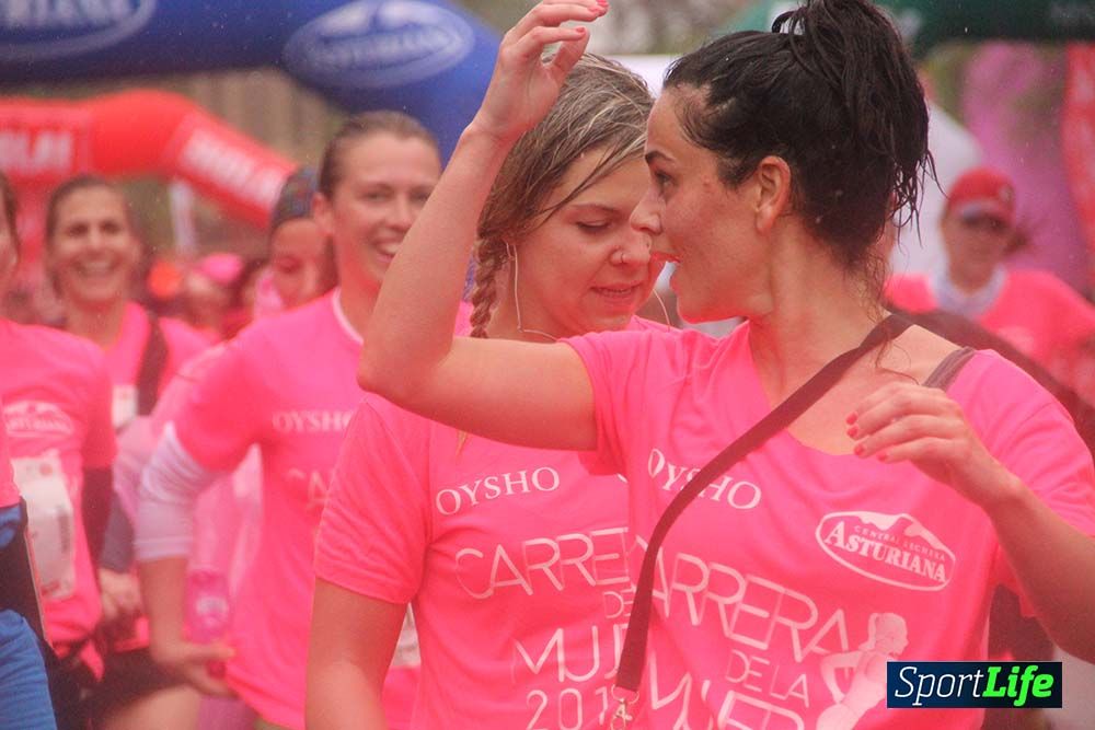 Galería Carrera de la Mujer Madrid Meta Arco Derecho 9.40 a 9.52