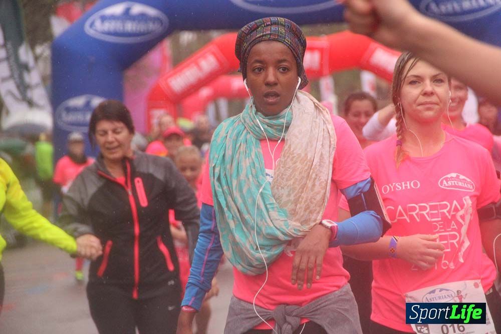 Galería Carrera de la Mujer Madrid Meta Arco Derecho 9.40 a 9.52