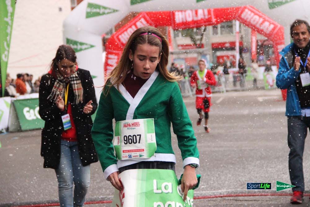Galería de la Carrera de Papá Noel, ambiente, salida y entra en meta hasta el minuto 25