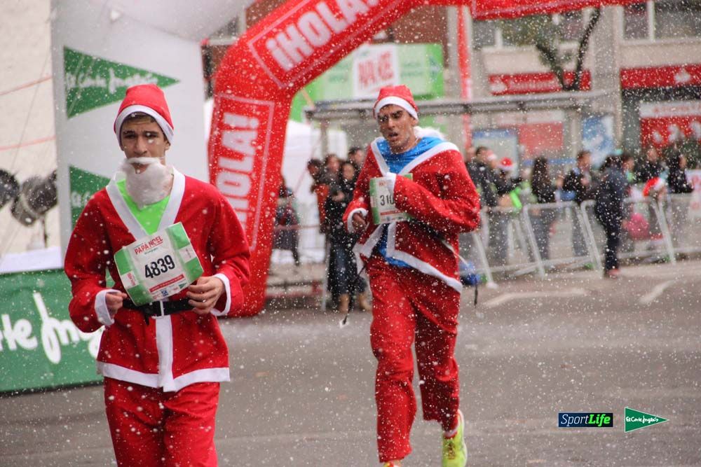 Galería de la Carrera de Papá Noel, ambiente, salida y entra en meta hasta el minuto 25