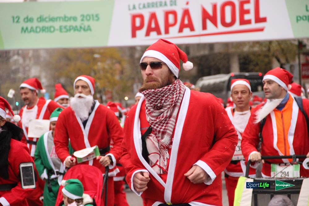Galería de la Carrera de Papá Noel, ambiente, salida y entra en meta hasta el minuto 25