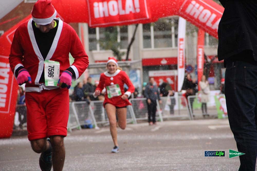Galería de la Carrera de Papá Noel, ambiente, salida y entra en meta hasta el minuto 25