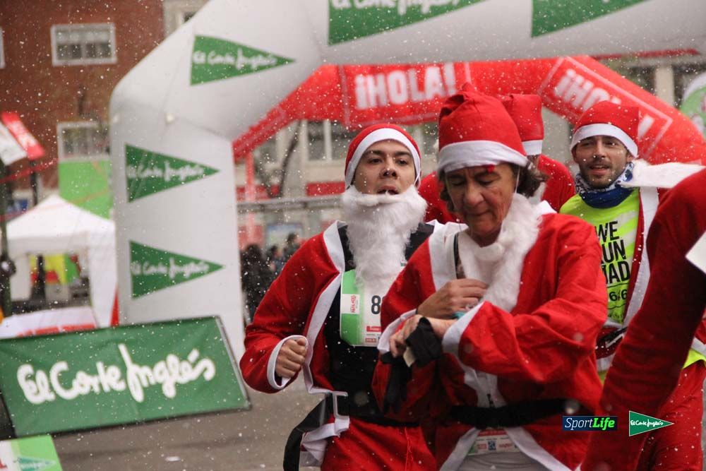 Galería de la Carrera de Papá Noel, ambiente, salida y entra en meta hasta el minuto 25